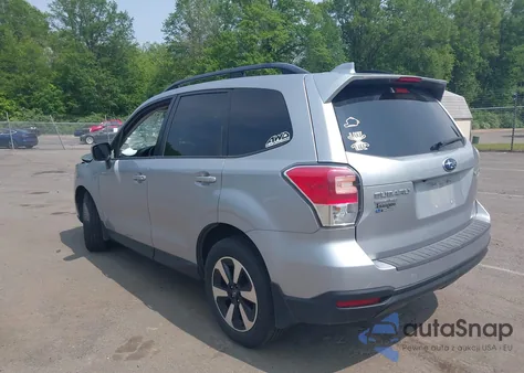 2018 Subaru Forester 2.5I Premium из США, поврежденный, VIN JF2SJAEC1JG411092